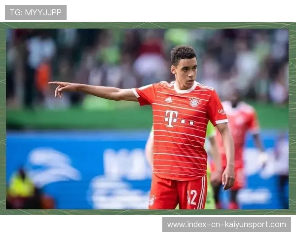 拜仁穆西亚拉的滞空急停动作极具观赏性