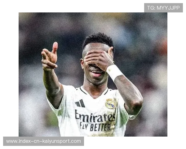 西甲皇马锋线互相牵制,对方退守频频犯错