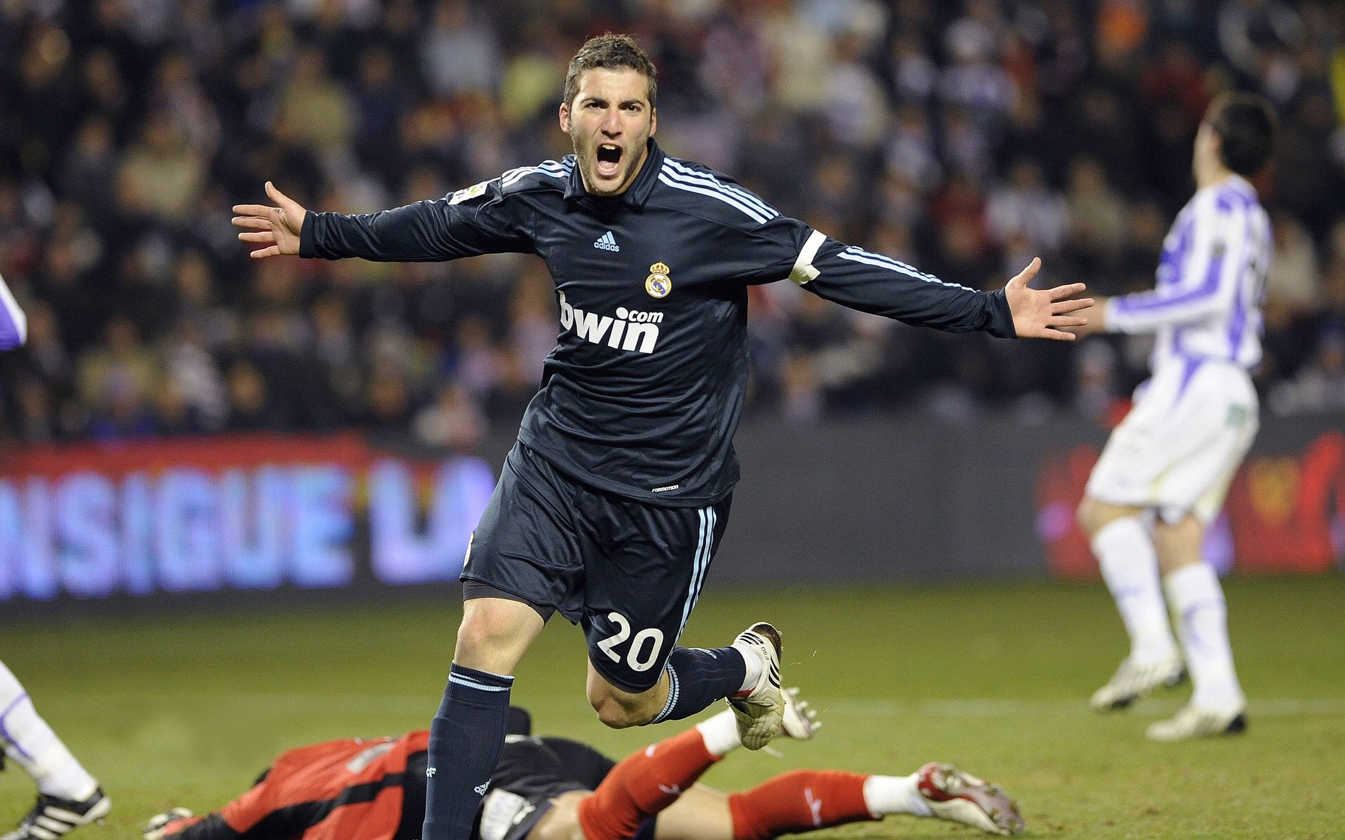 足球训练设备科技化，足球高科技训练装备