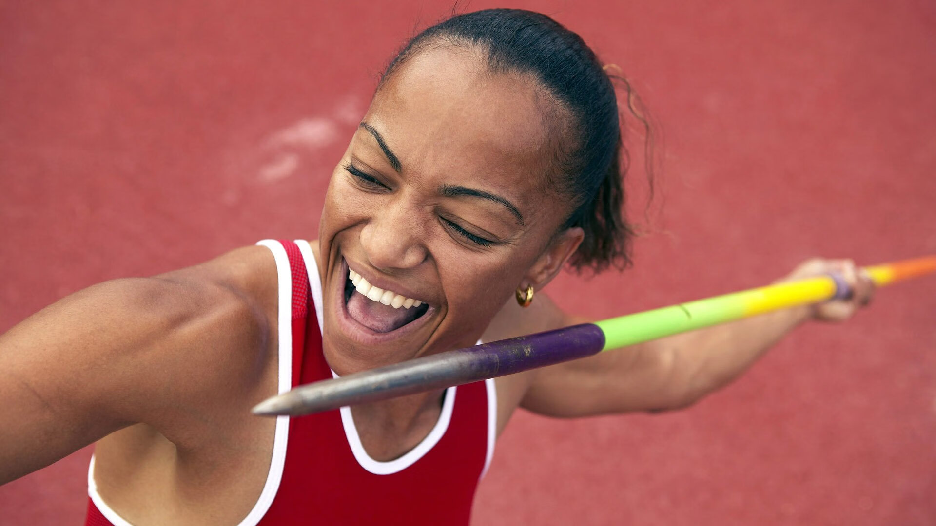 世界铁人三项赛程更新，各国选手积极备战新赛季，世界铁人三项logo